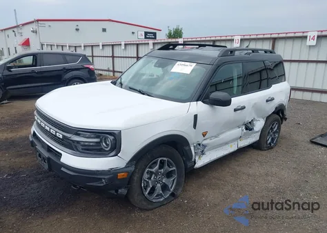 2022 Ford Bronco Sport Badlands z USA, uszkodzony, nr VIN 3FMCR9D91NRE10132